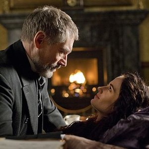 Penny Dreadful (season 1, episode 7): Timothy Dalton as Sir Malcolm and Eva Green as Vanessa Ives