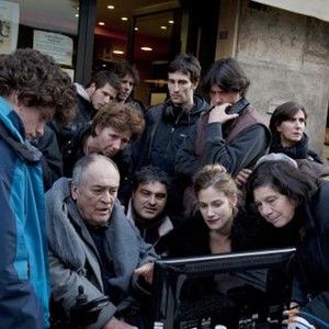 ME AND YOU, (aka IO E TE), Jacopo Olmo Antinori (front left), director Bernardo Bertolucci (with scarf), Tea Falco (sitting, second from right), on set, 2012, ©Emerging Pictures