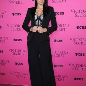 Adriana Lima at arrivals for Victoria's Secret Angels Viewing Party Of The 2017 Victoria's Secret Fashion Show, Spring Studios, New York, NY November 28, 2017. Photo By: Kristin Callahan/Everett Collection