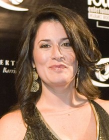 Nicole Oliver