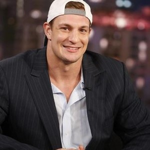 Rob Gronkowski reveals to Jimmy Fallon how partying helped him become a  better player