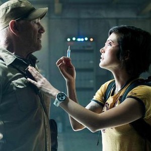 JURASSIC WORLD: FALLEN KINGDOM, FROM LEFT, TED LEVINE, DANIELLA PINEDA, 2018. PH: GILES KEYTE. ©UNIVERSAL PICTURES