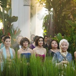 CRAZY RICH ASIANS, FRONT, FROM LEFT: MICHELLE YEOH, JANICE KOH, AMY CHENG, SELENA TAN, LISA LU, GEMMA CHAN, 2018. PH: SANJA BUCKO/© WARNER BROS. PICTURES