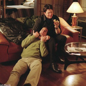 Paul (JASON LEE) and Ray (LOCHLYN MUNRO) get to know each other in MGM Pictures' comedy A GUY THING. photo 10