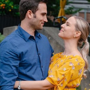 Love on Trend (2021) photo 5