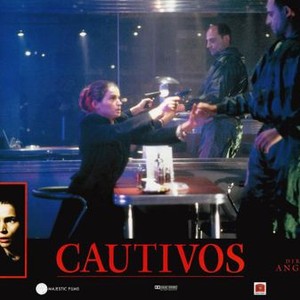CAPTIVES, (aka CAUTIVOS), bottom from left: Tim Roth, Julia Ormond, Julia Ormond (center left), 1994, © Miramax