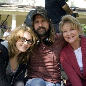 HALLOWEEN, Scout Taylor-Compton, director Rob Zombie, Dee Wallace, on set, 2007. ©Dimension Films
