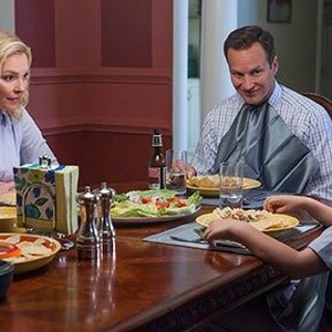 (L-R) Katherine Heigl as Mona Champagne, Patrick Wilson as Don Champagne and Aiden Flowers as Andrew Champagne in "Home Sweet Hell." photo 20