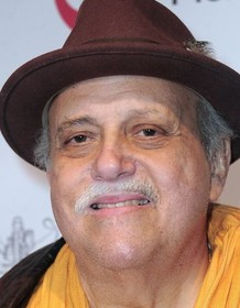 Vic Polizos