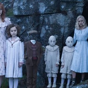 "Miss Peregrine&#39;s Home for Peculiar Children photo 10"